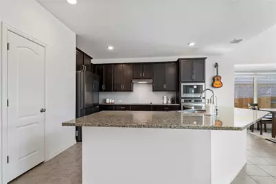 631 Breeze Hollow Lane, Georgetown, TX 78628 - Photo 16