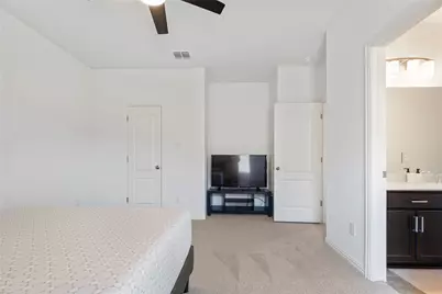 631 Breeze Hollow Lane, Georgetown, TX 78628 - Photo 32