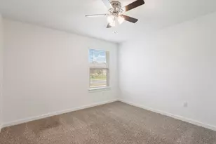 333 Pedernales Ln, Hutto, TX 78634 - Photo 14