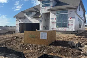 209 Pacific Grove Cir, Liberty Hill, TX 78642 - Photo 2