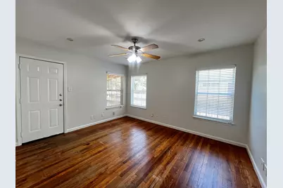 2006 Hamilton Avenue, Austin, TX 78702 - Photo 6