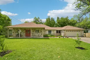 307 W 4th St, Elgin, TX 78621 - Photo 1