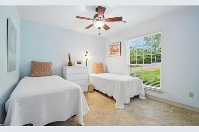 307 W 4th Street, Elgin, TX 78621 - Photo 26