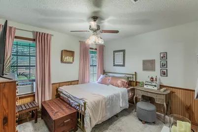 136 Redbird Lane, Smithville, TX 78957 - Photo 14