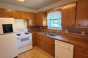 23709 NE Circle Dr, Marble Falls, TX 78654 - Photo 12