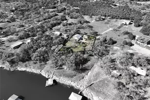 23709 NE Circle Dr, Marble Falls, TX 78654 - Photo 2