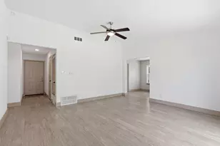 704 Buckingham Pl, Austin, TX 78745 - Photo 8