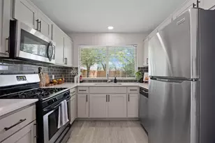 704 Buckingham Pl, Austin, TX 78745 - Photo 1