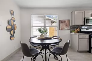 704 Buckingham Pl, Austin, TX 78745 - Photo 8