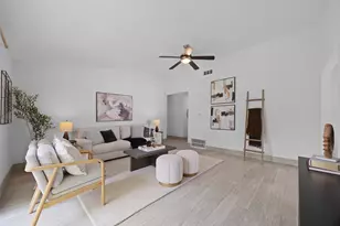 704 Buckingham Pl, Austin, TX 78745 - Photo 6
