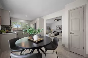 704 Buckingham Pl, Austin, TX 78745 - Photo 10