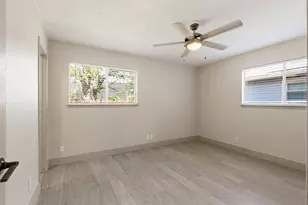 704 Buckingham Pl, Austin, TX 78745 - Photo 20