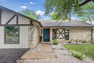 704 Buckingham Pl, Austin, TX 78745 - Photo 28