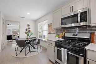 704 Buckingham Pl, Austin, TX 78745 - Photo 12