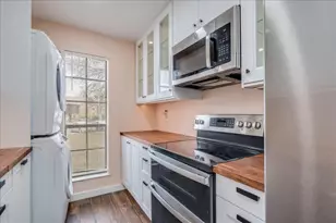 1601 Faro Dr, Austin, TX 78741 - Photo 8