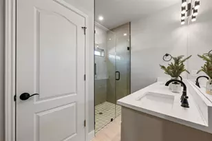 500 Treaty Oak Dr, Georgetown, TX 78628 - Photo 10