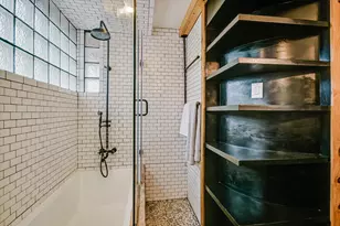 504 Powell Cir, Austin, TX 78704 - Photo 10