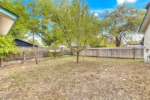 6807 Trendal Ln, Austin, TX 78744 - Photo 28