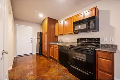 301 W 38th Street #108, Austin, TX 78705 - Photo 6