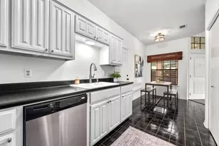 6905 Crosby Cir, Austin, TX 78746 - Photo 12