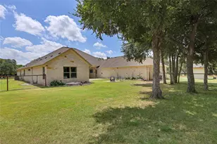 127 Palomino Cove, Jarrell, TX 76537 - Photo 36