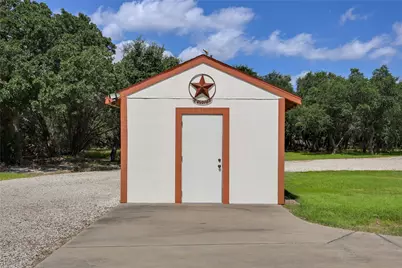 127 Palomino Cove, Jarrell, TX 76537 - Photo 30