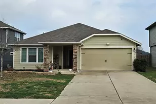 124 Denton Dr, Hutto, TX 78634 - Photo 2