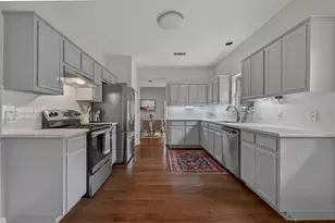 8910 Spicebrush Dr, Austin, TX 78759 - Photo 16