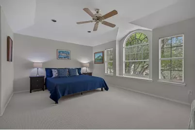8910 Spicebrush Drive, Austin, TX 78759 - Photo 22