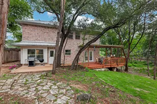 8910 Spicebrush Dr, Austin, TX 78759 - Photo 36