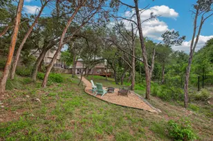 8910 Spicebrush Dr, Austin, TX 78759 - Photo 32