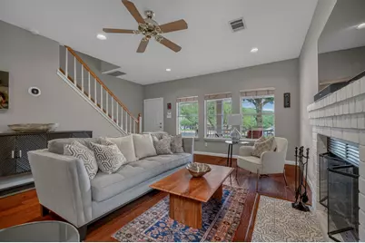 8910 Spicebrush Drive, Austin, TX 78759 - Photo 8