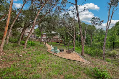 8910 Spicebrush Drive, Austin, TX 78759 - Photo 32