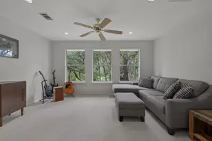 8910 Spicebrush Dr, Austin, TX 78759 - Photo 16