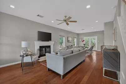 8910 Spicebrush Drive, Austin, TX 78759 - Photo 6