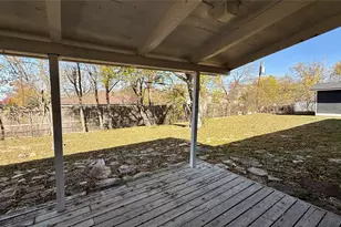 104 Fairlane Dr, Round Rock, TX 78664 - Photo 16