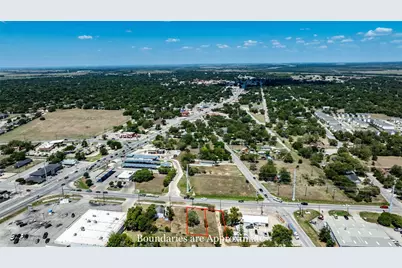 300 Blackjack Street, Lockhart, TX 78644 - Photo 2