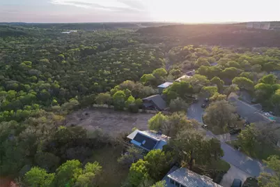 2718 Tether Trail, Austin, TX 78704 - Photo 2