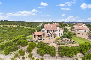 12432 Beverly Villas Ct, Austin, TX 78732 - Photo 2