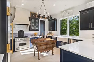 12432 Beverly Villas Ct, Austin, TX 78732 - Photo 10