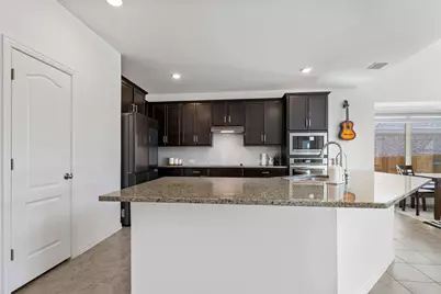 631 Breeze Hollow Lane, Georgetown, TX 78628 - Photo 16