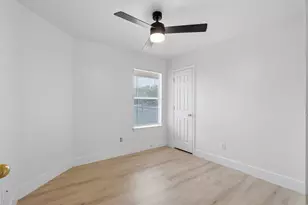 164 Opal Lake Dr, Kyle, TX 78640 - Photo 16