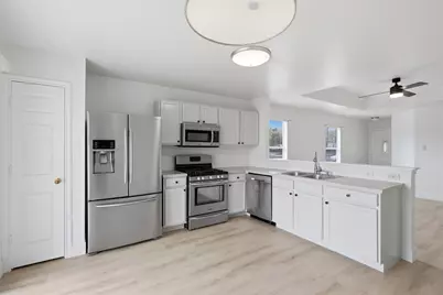 164 Opal Lake Drive, Kyle, TX 78640 - Photo 8