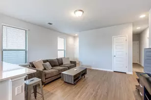 204 Kellys Heroes Wy, Jarrell, TX 76537 - Photo 6