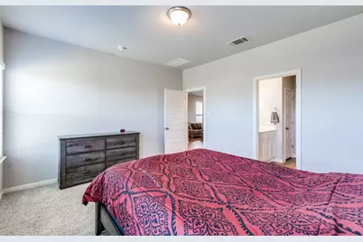 204 Kellys Heroes Way, Jarrell, TX 76537 - Photo 12