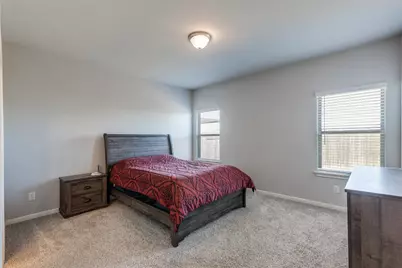 204 Kellys Heroes Way, Jarrell, TX 76537 - Photo 10