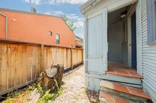 1805 Nueces St, Austin, TX 78701 - Photo 34