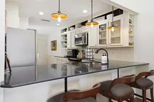 8306 Puerta Vista, Austin, TX 78759 - Photo 16