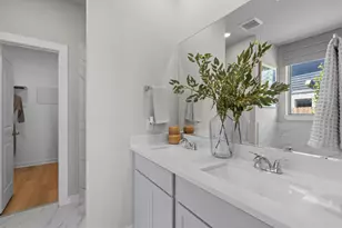 25533 Flora Bella Ln, Elgin, TX 78621 - Photo 12