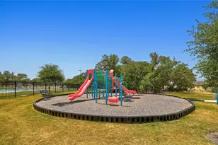 221 Vouvray St, Leander, TX 78641 - Photo 38